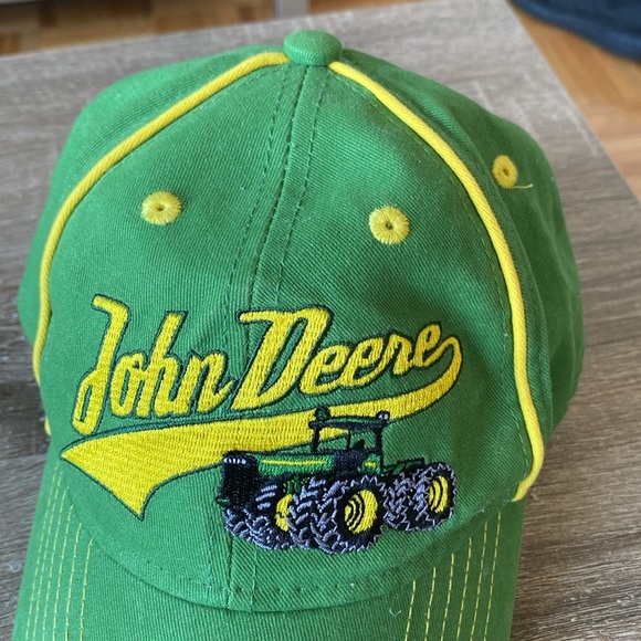 John Deere Hat 🧢 - Picture 2 of 9